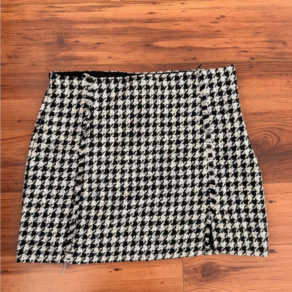 Zara Black and White Checkered Mini Skirt